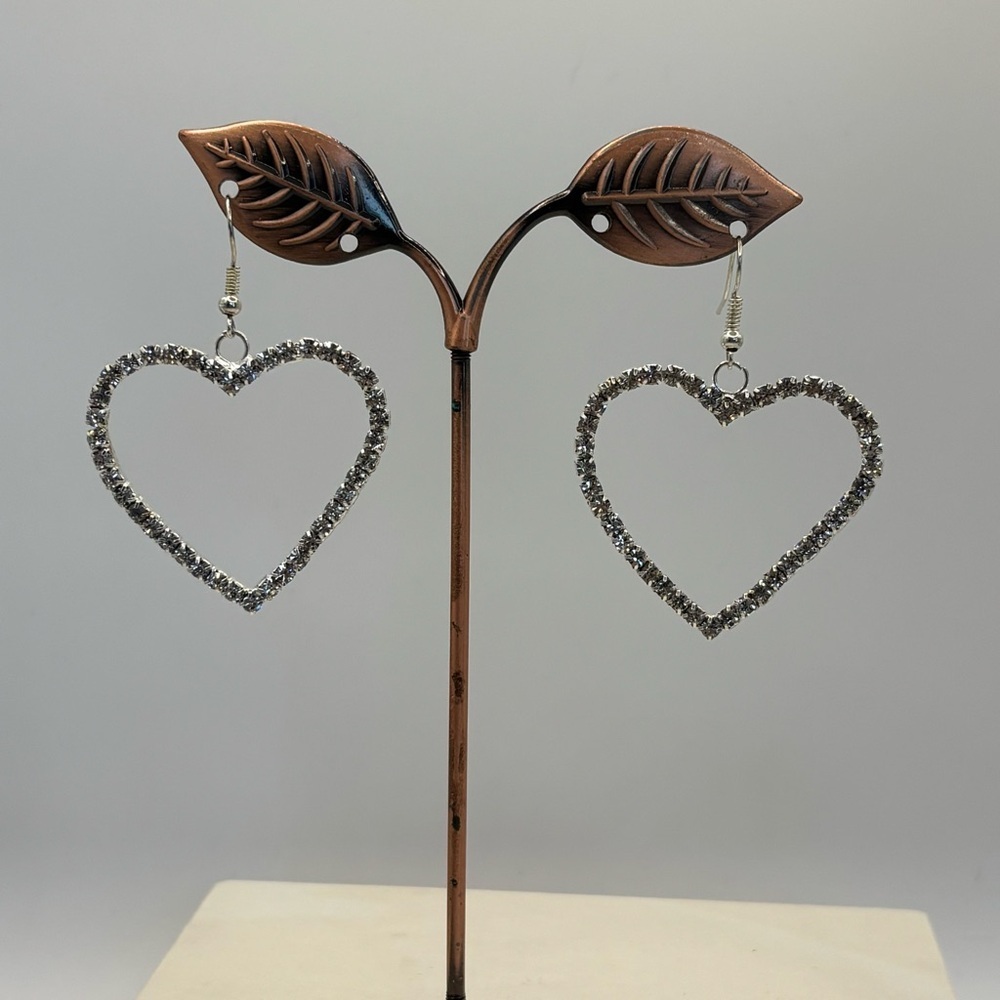 🆕Rhinestone Silver Tone Heart Drop Earrings - Picture 3 of 5